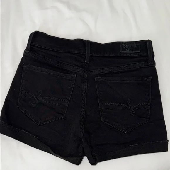 Denizen by Levi’s high rise Black Shorts - Picture 3 of 3